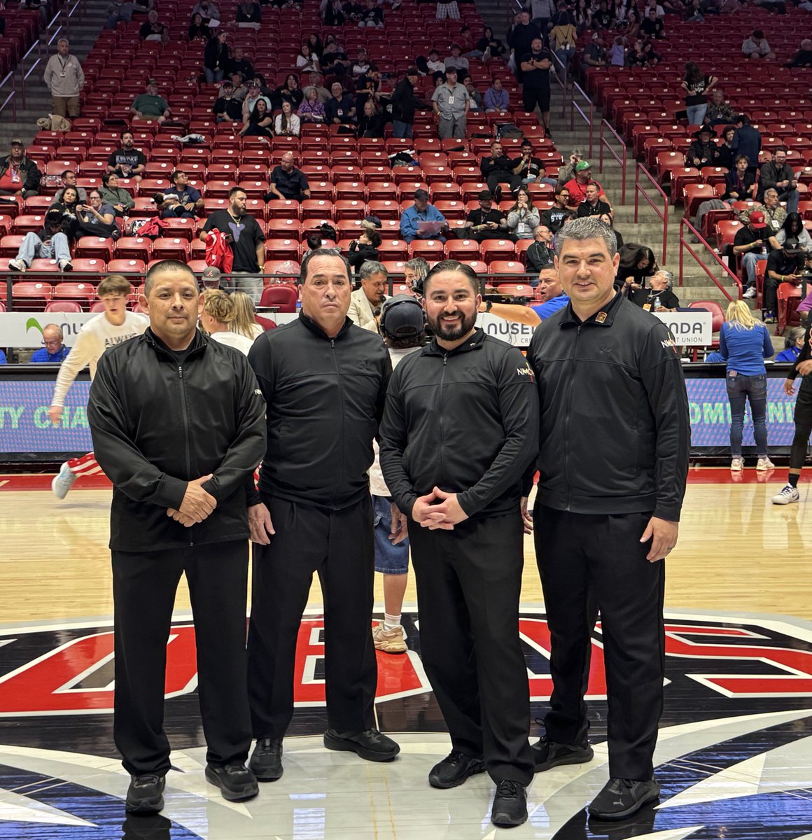 NmoaOfficials's tweet photo. 2026 NMAA 1A Boys Finals Crew:
R - Dennis Lovato
U1 - Kelsey Lizer
U2 - Jordan Madrid
Alternate - Daniel Apodaca https://t.co/Cq7UojTDZ9