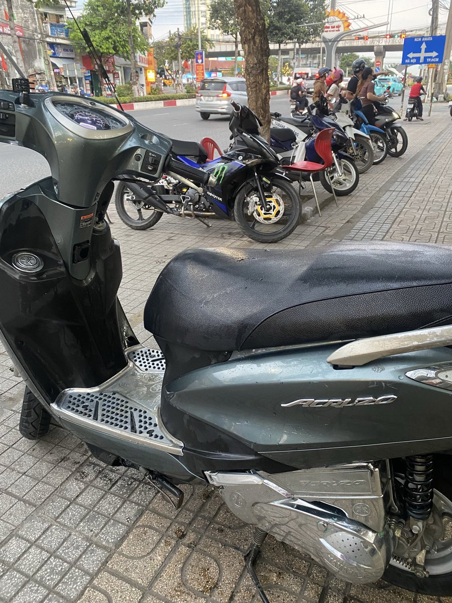 UTran37241's tweet photo. Cảm ơn khách hàng đã ủng hộ ☺️🥰🥰☘️#yamaha #acuzo #suaxe https://t.co/RXReAisKRB