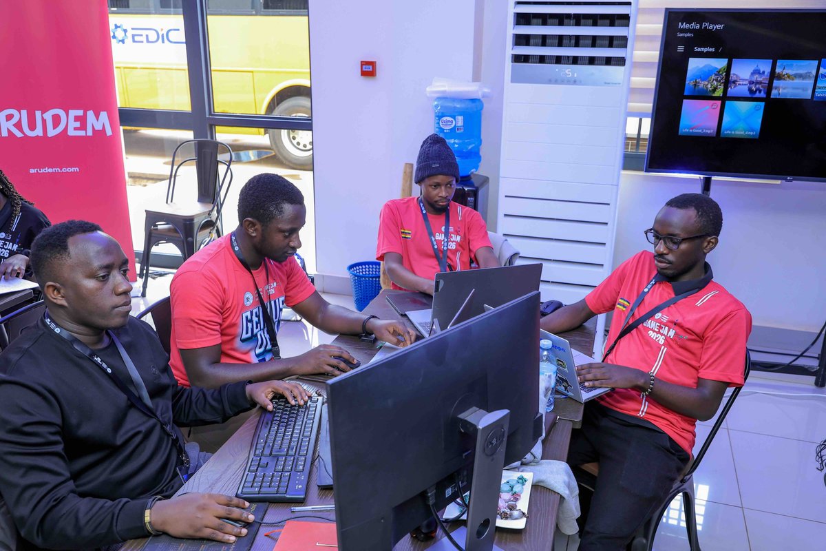 Danze Edwin tweet media