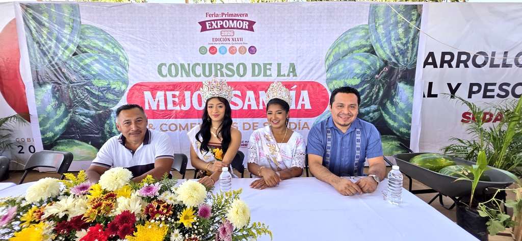 MyCancunn's tweet photo. #Entérate 📌 Competencia la mejor sandía en JMM
🍉 Con premios de hasta 10 mil pesos y una tradición vigente desde 1993, 12 productores de José María Morelos buscan coronarse con la mejor sandía del municipio, informó la directora de Desarrollo Agropecuario, Suemy Escamilla https://t.co/qv5gBbRrzI