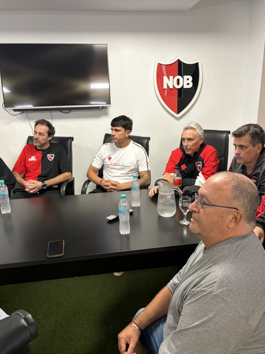 Axel Rolon tweet media