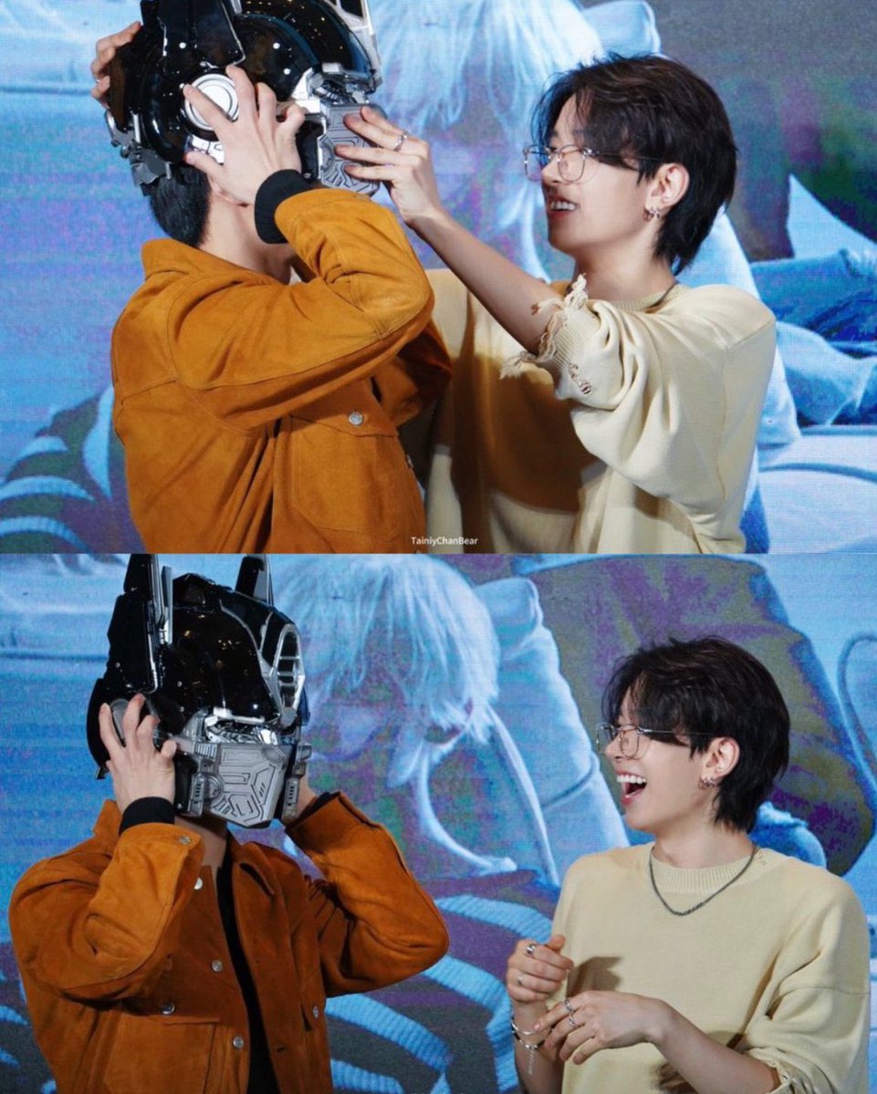 ¹⁰⁰⁹ tweet media