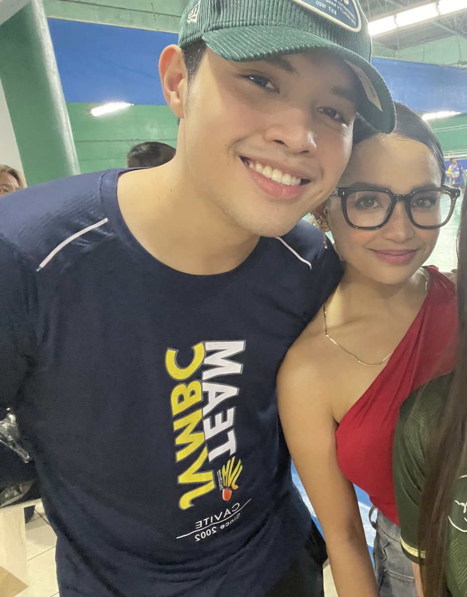 luvvjelo's tweet photo. ako na nag crop sa sarili ko hahahaha elijah canlas and xyriel manabat in one frame again finallyyy !! https://t.co/WZDJlVUTfe