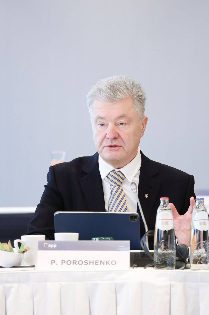 Breaking News tweet media