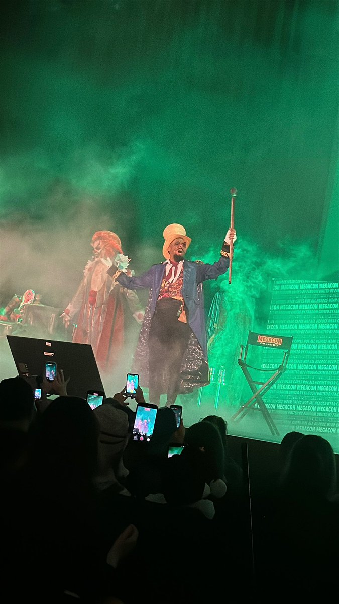 Stay & Scream: an HHN Podcast tweet media