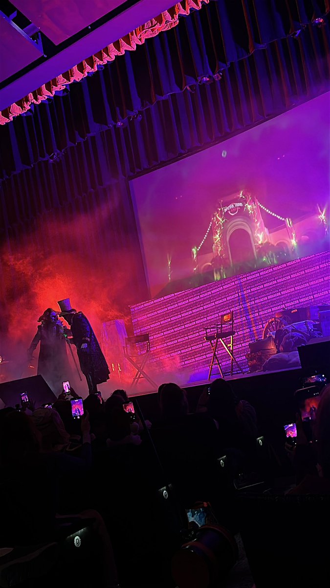 Stay & Scream: an HHN Podcast tweet media