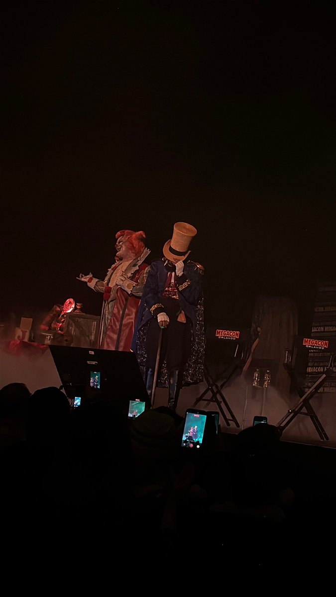 Stay & Scream: an HHN Podcast tweet media