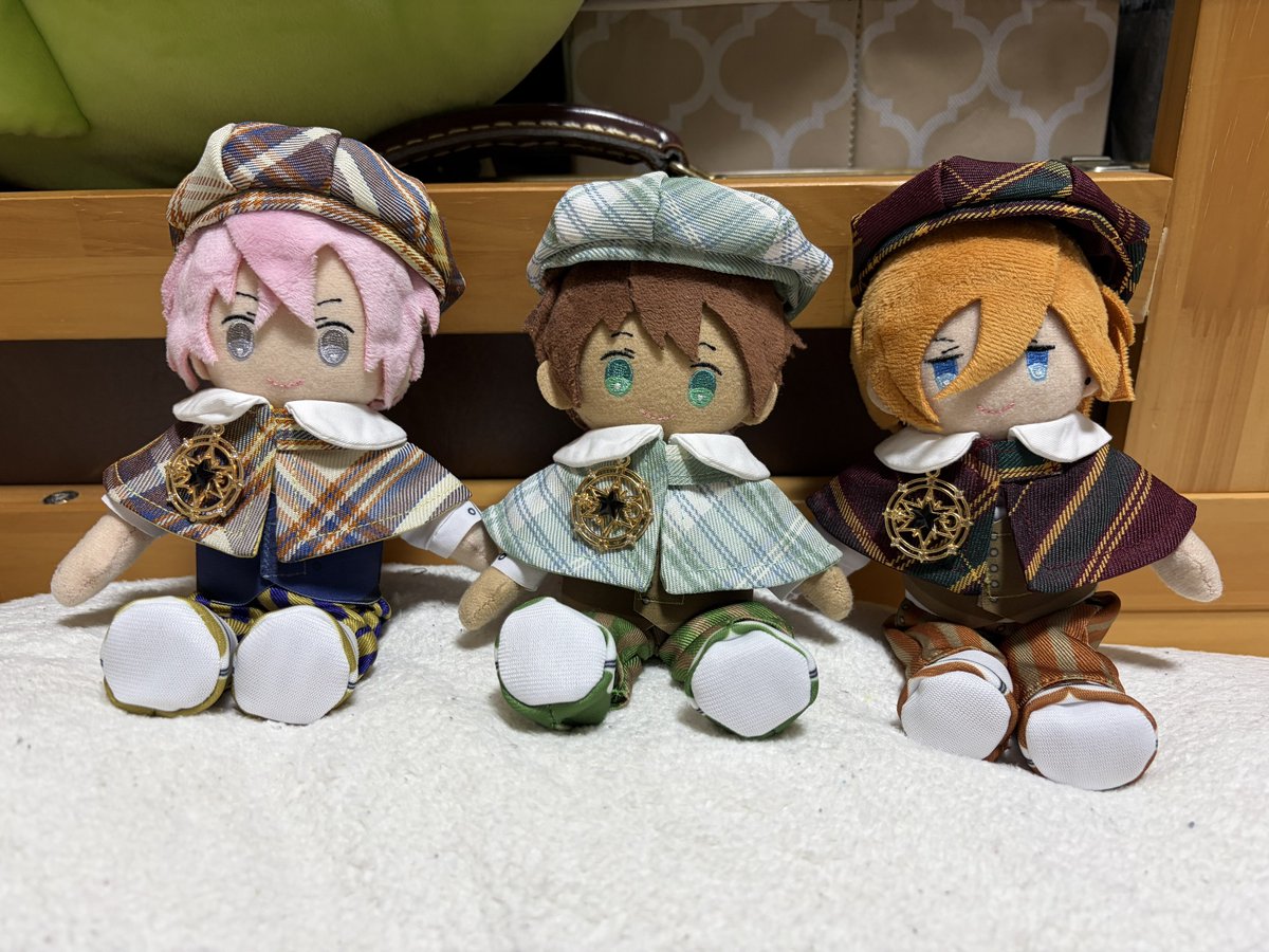 tobiume0319's tweet photo. スイパラで隣の座席だった方に教えて頂いた #ShellyCoco さんのお店で魔法学院ケープセット(10㎝)を購入させて頂きました。正面からみると当たり前に可愛いんだけど、後ろ姿はもっと可愛いから皆さんにぜひ見て頂きたい😂しかも全て手作りで一点ものなのも素敵すぎると思う🫶
気になった方はぜひ!! https://t.co/HRkUYDFpej