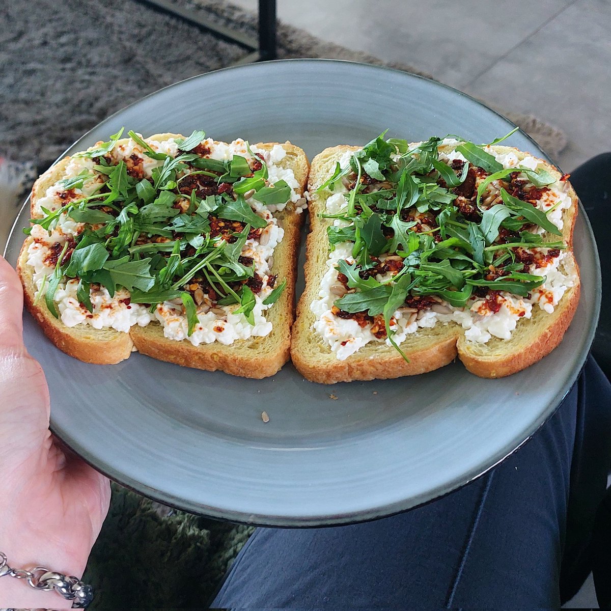 iris 🖇 tweet media