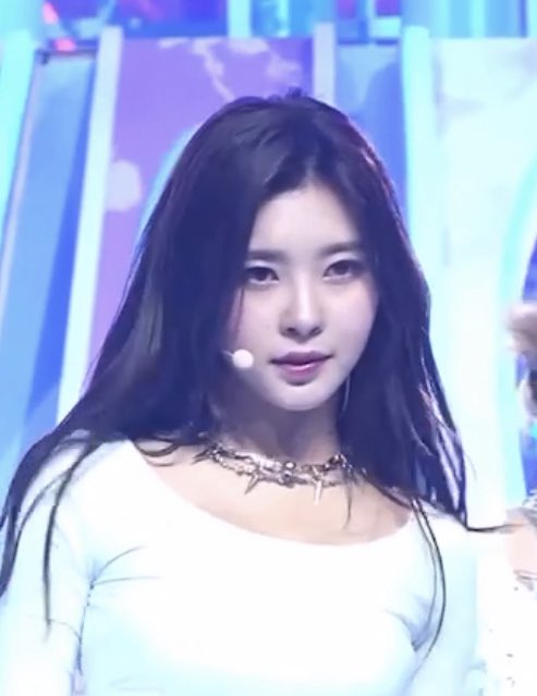 김다연 얼굴 tweet media