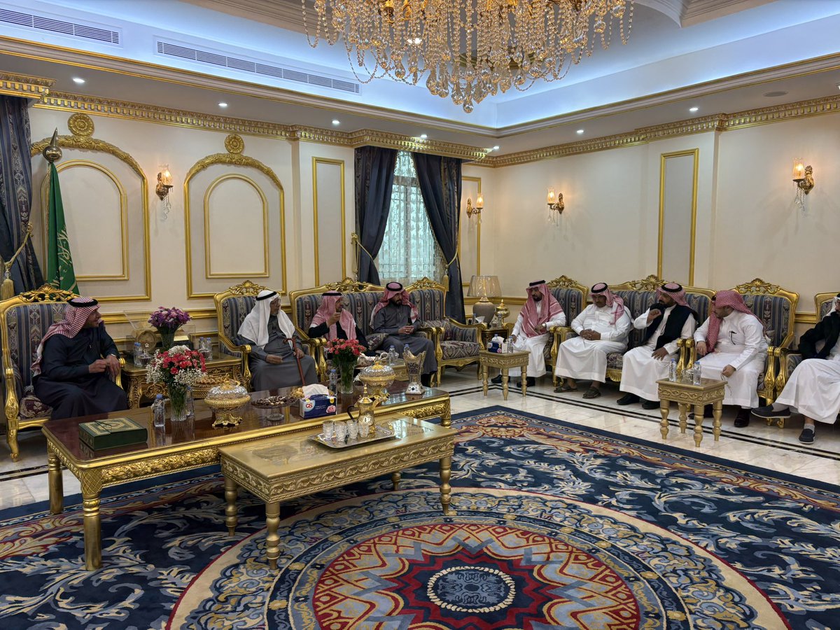 bnymajl's tweet photo. مجلس الشيخ احمد بن علي الكلي، شيخ قبيلة #الرهوة بمحافظة بلجرشي في منطقة #الباحة، توافد عدد من أعيان القبيلة والأهالي، الذين قدموا لتبادل التهاني بمناسبة #عيد_الفطر_المبارك_١٤٤٧هـ https://t.co/hvBFvRAUyt
