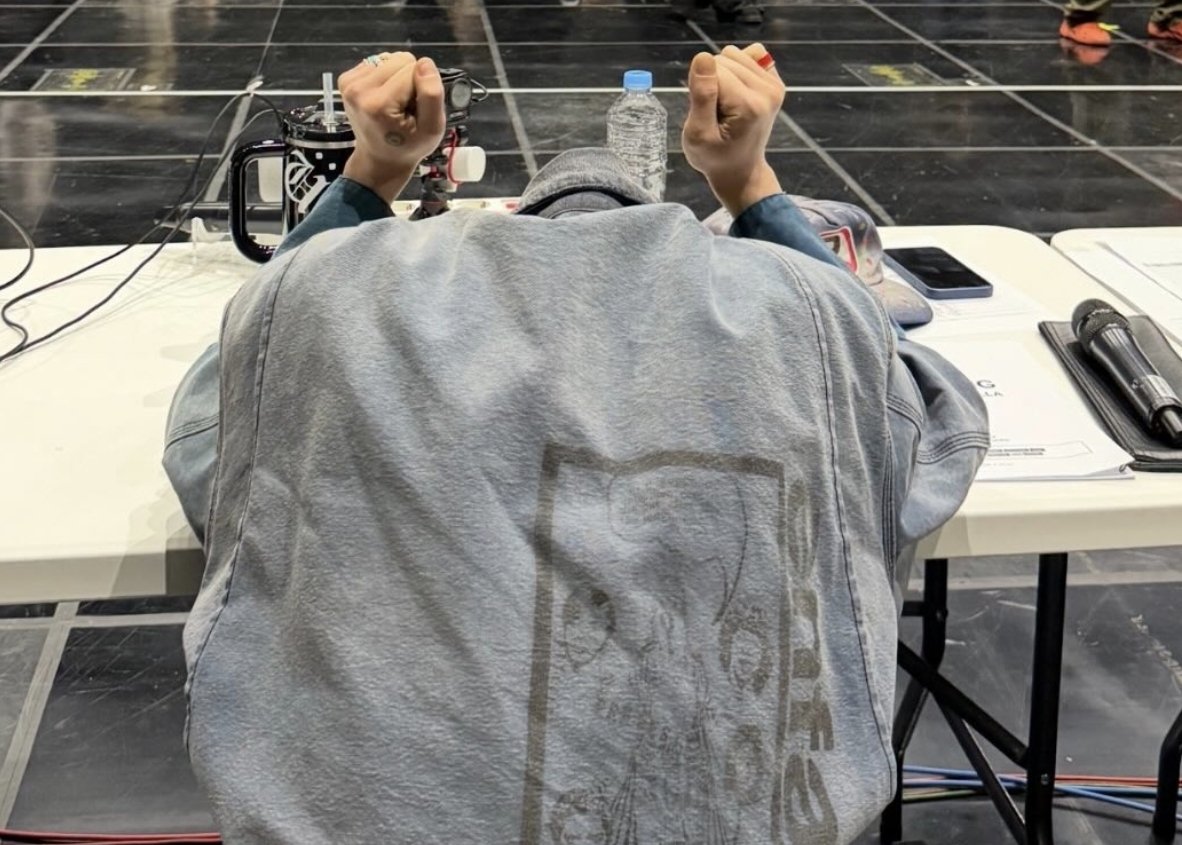 Professor G-Dragon is the manual tweet media