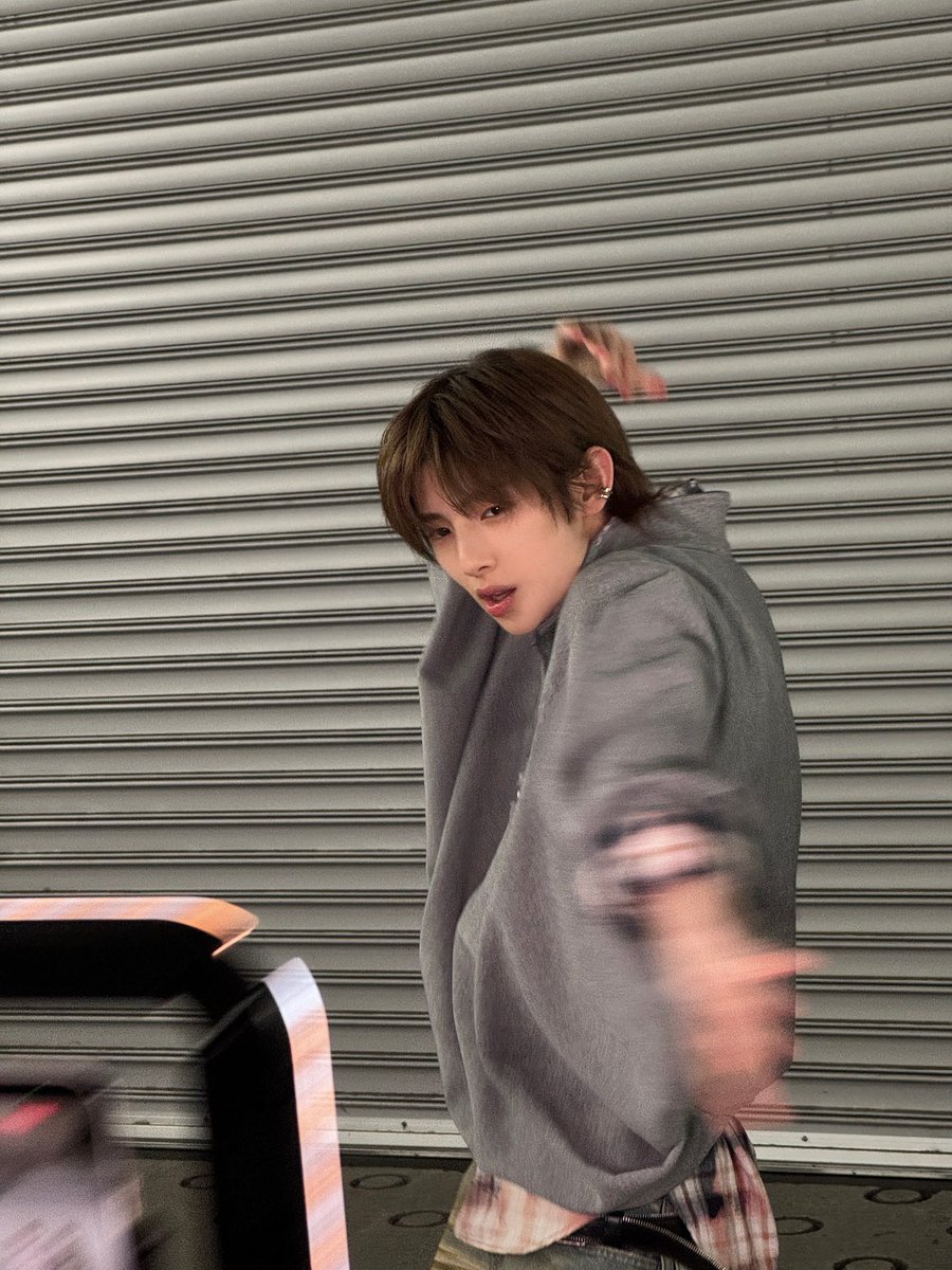 CORTIS CRAVE tweet media