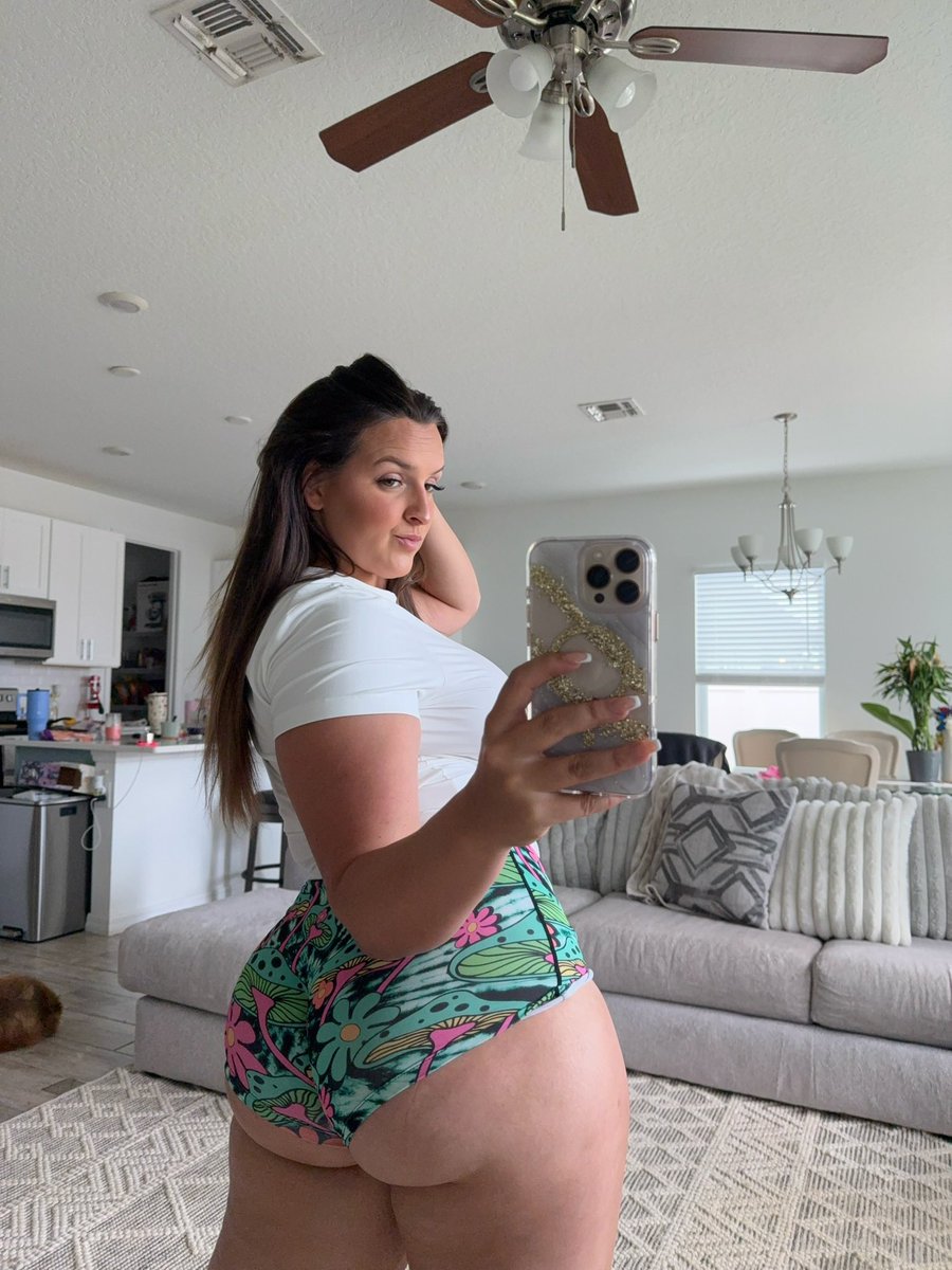 Michaela tweet media