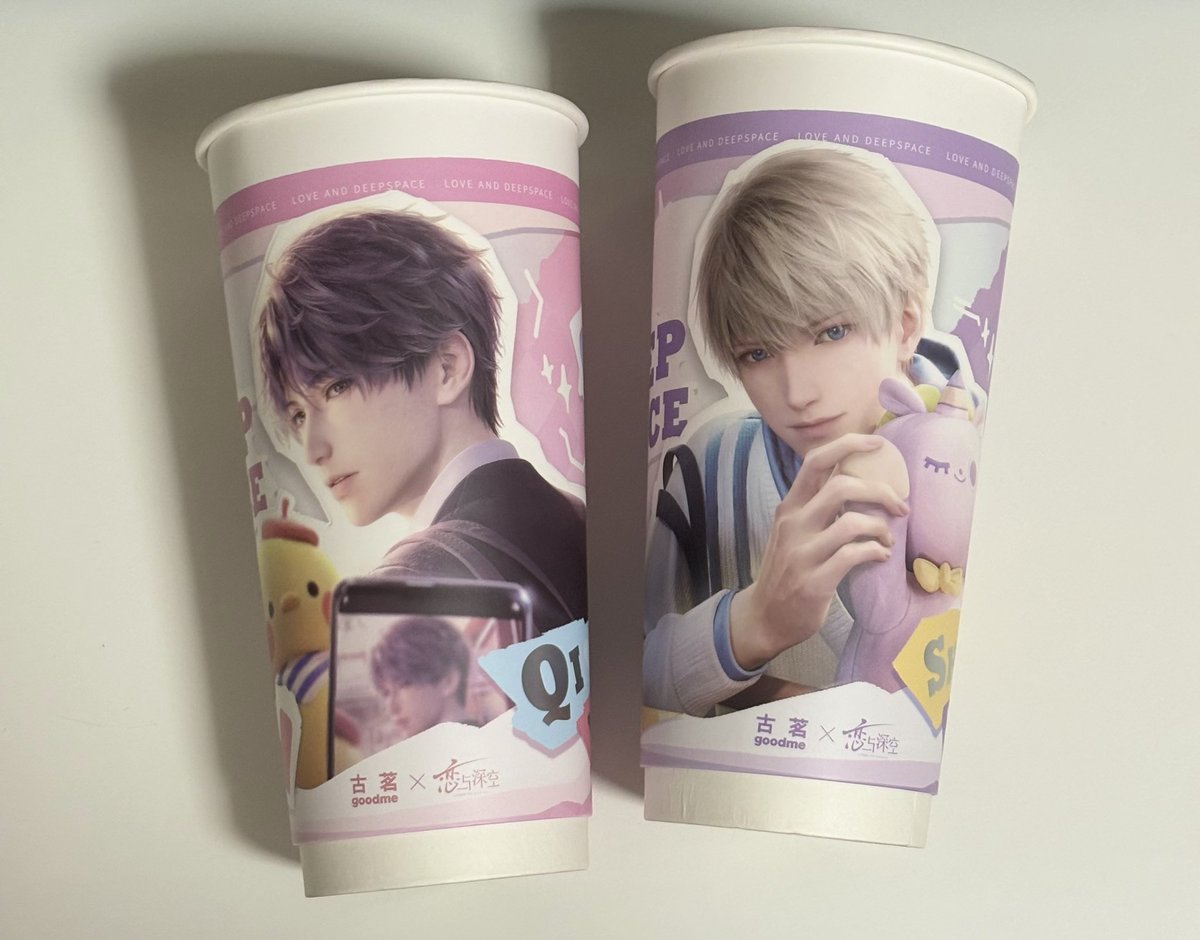 xiinghuis's tweet photo. omg ive been so ia but hi sg lads moots :> im clearing some of my raf/xav official merch so please dm me if ur interested in any !! <3 selling for cheap dw hehe https://t.co/jlesOX5eQR
