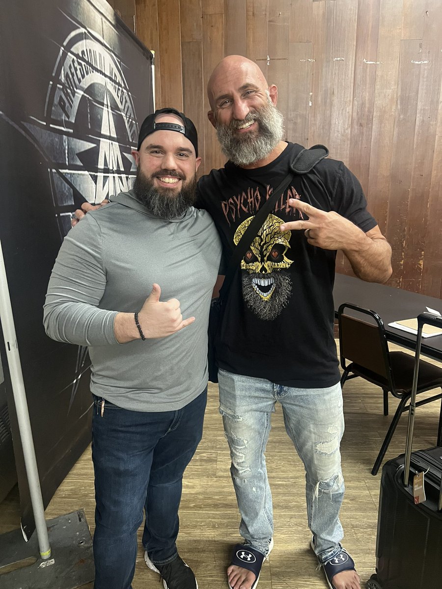 Tyler Volz tweet media