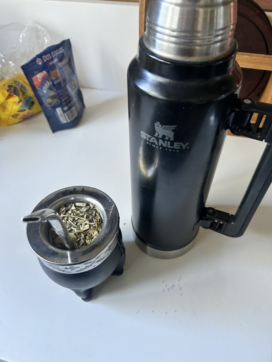 Agustina tweet media