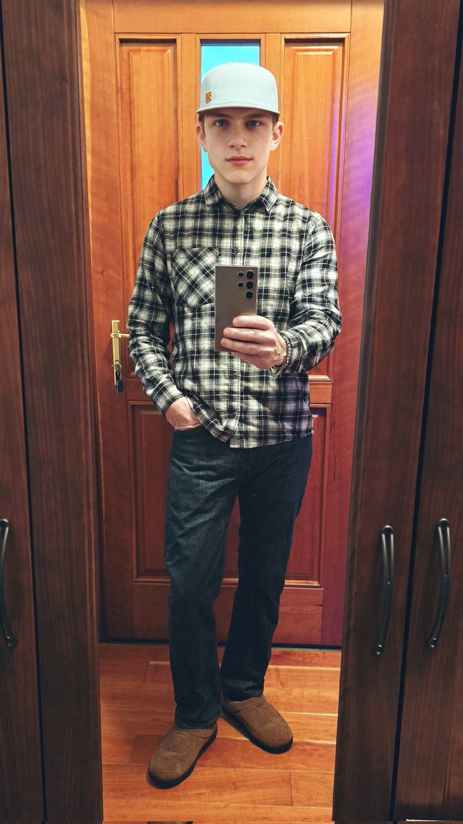 Krisz 🧑‍🦰🐺 tweet media