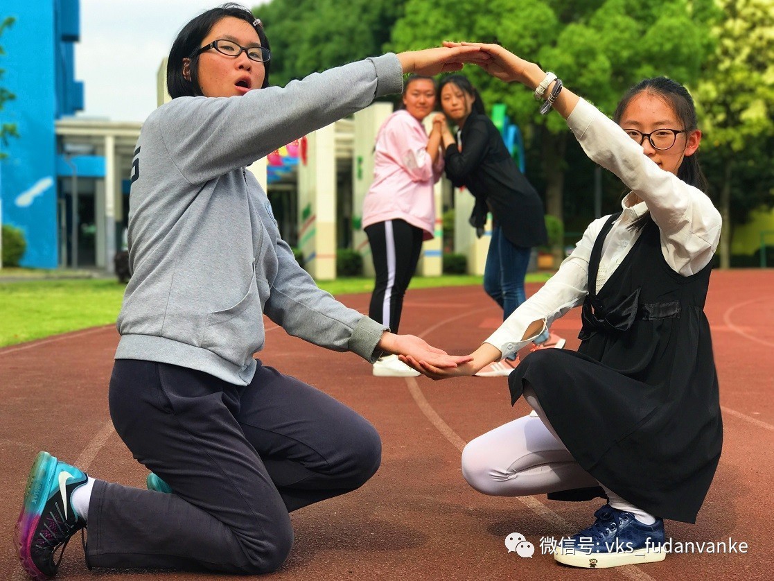 Alice Rathbone tweet media