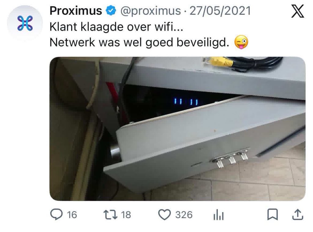 K R Y S T i N A tweet media