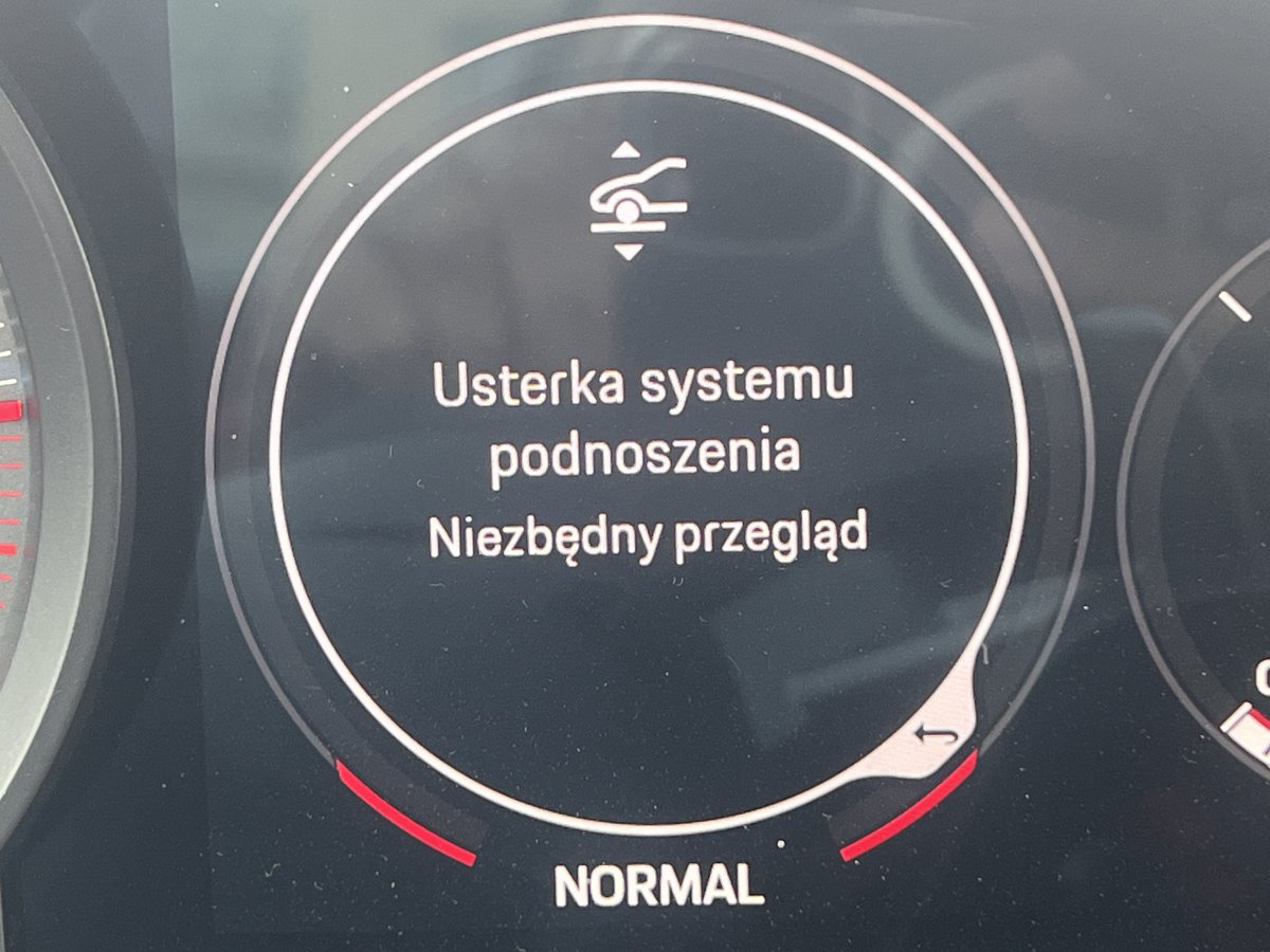 𝙩𝙤𝙢𝙖𝙨𝙯 tweet media