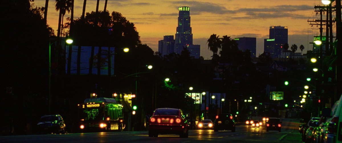 Highdefwatch's tweet image. IN-DEPTH 4K @UltraHDBluray review of the intense and gritty 'NIGHTCRAWLER' from @Shout_Studios - with @Dolby #Atmos #Vision - including 24 HDR screenshots from Filmmaker Mode - Sourced 2.8K digital &amp;amp; 3-perf 35mm film - excellent work from Jake Gyllenhaal highdefwatch.com/post/just-try-…