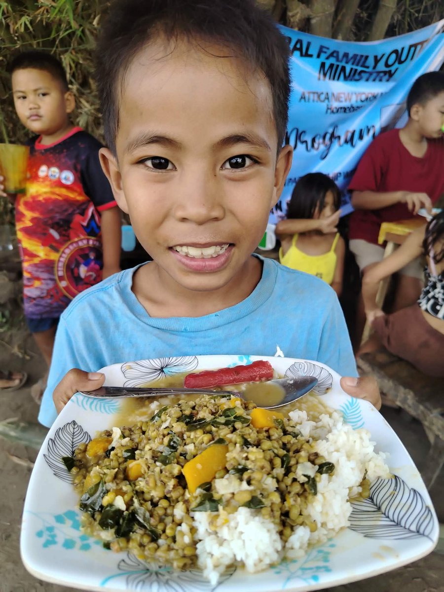 DrWaldmiller's tweet photo. Today we held our 10 GFOM Feeding Programs in the Philippines &amp; tomorrow in Cambodia. In total this weekend, we will feed over 400 kids &amp; teach them Bible lessons. We need $490 for our monthly goal for March. Please donate to help the poor kids. Thank you.
https://t.co/SlIRQFjP9u https://t.co/T7QPR8INDf