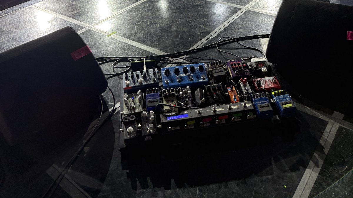 naru 나루 tweet media