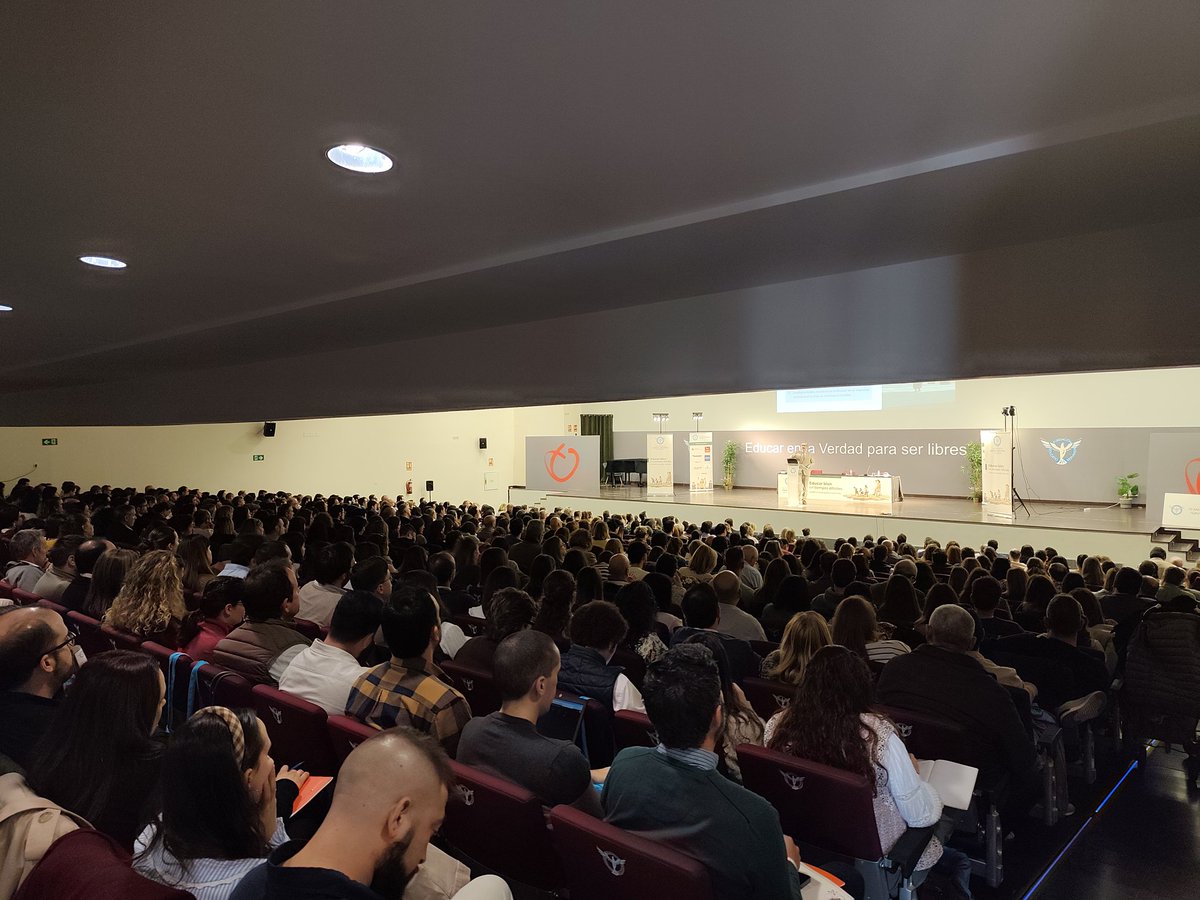 Fundación Educatio Servanda tweet media