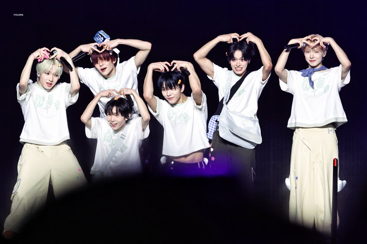 𝒀𝑶𝑼𝑹𝑺 tweet media