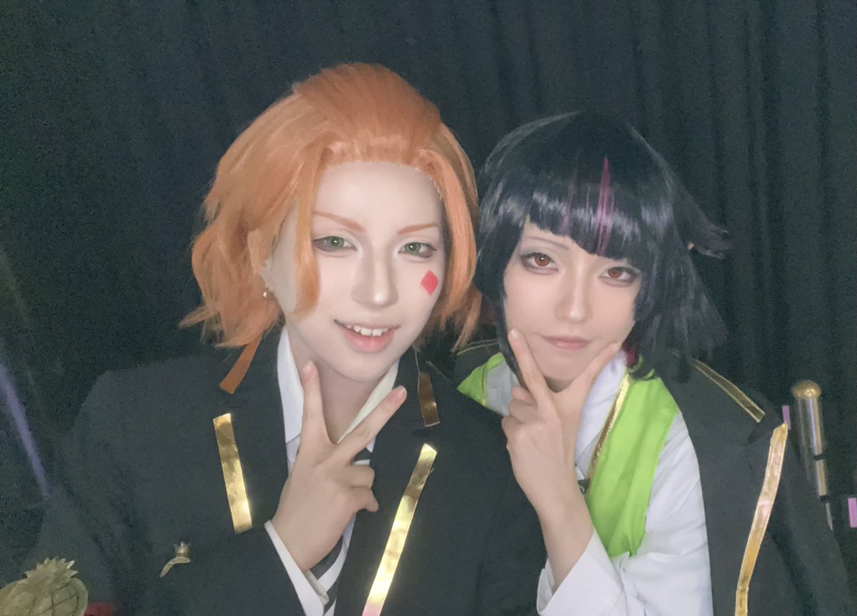 inジョイポリス！軽音🎸(🦦不在…)
twst/cos