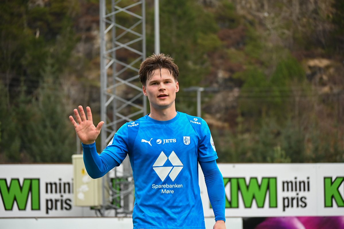 Daniel Cobo-Lone tweet media