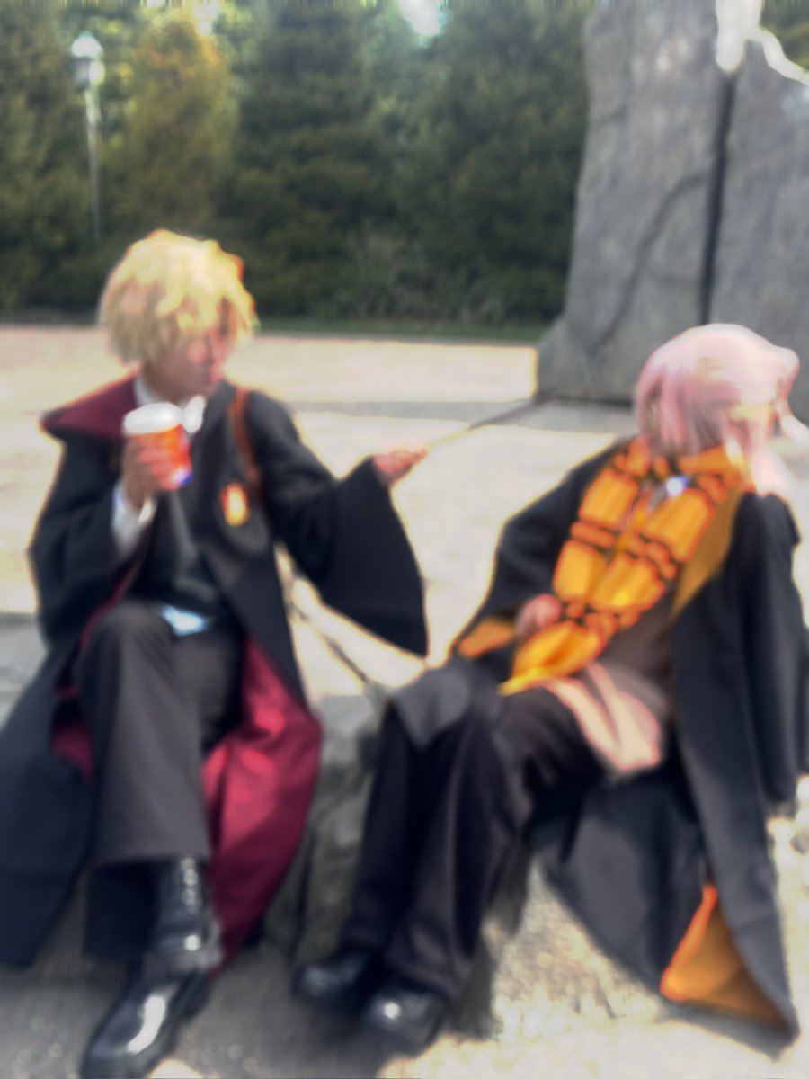 より tweet media
