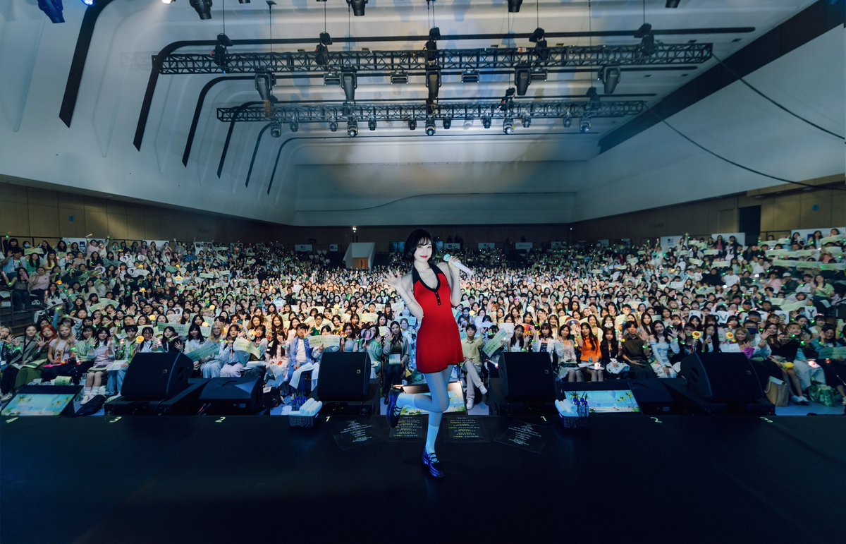 Red Velvet tweet media