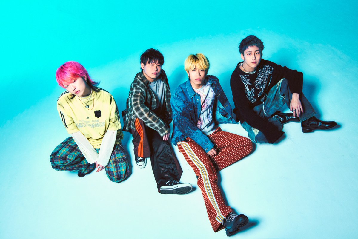 【 新アーティスト写真公開 】

Dr.塚川由祐の加入に伴い
アーティスト写真を新しくしました✨

この4人のこれからの躍進を見逃すな。

Photo by <a href="/junpeihiyoshi/">日吉"JP"純平</a>