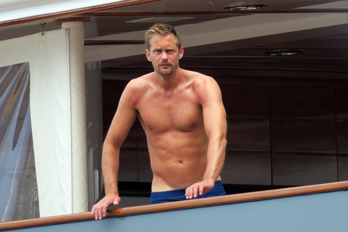 Best of Alexander Skarsgard tweet media