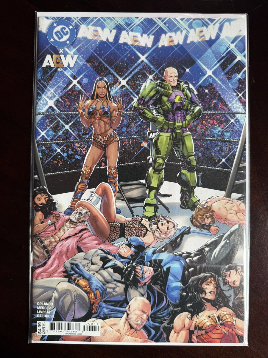 More #comics I was lucky to grab the very last copy (they say🤨) of #deadteenagers by #oni and a foil cover of #Phoenix-untold story…

Also grabbed #AEW2 🤓 best of both worlds babyyy! 
#DC #marvel #books