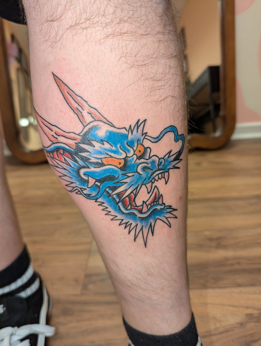 ruinthemomentuk's tweet photo. Dragon head tattoo done recently https://t.co/NY5icPJ3jx