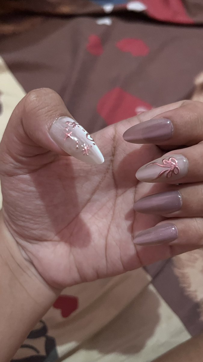 ecaantikk 🩰🎀🪞🦢🕯 tweet media