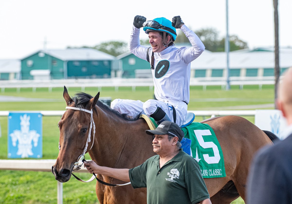 Equibase tweet media