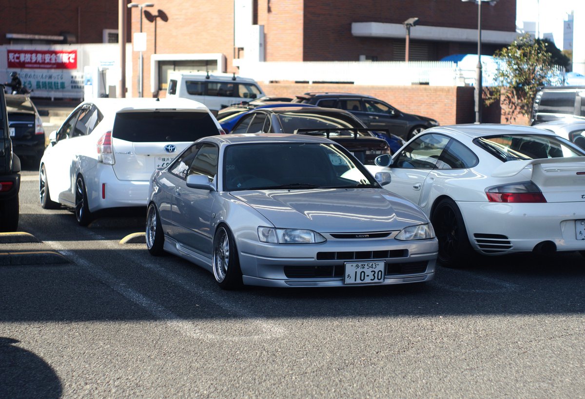 スズツキ tweet media