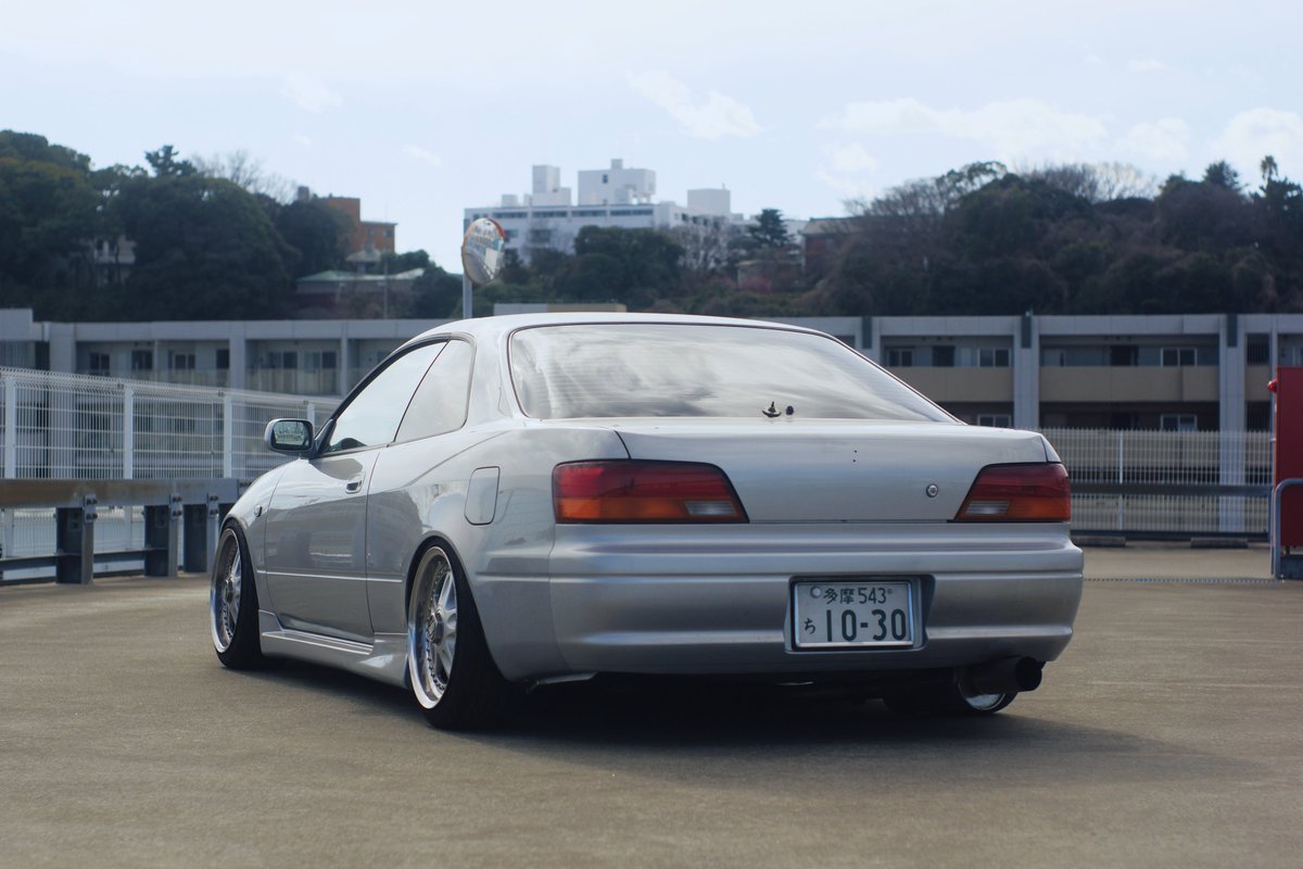 スズツキ tweet media