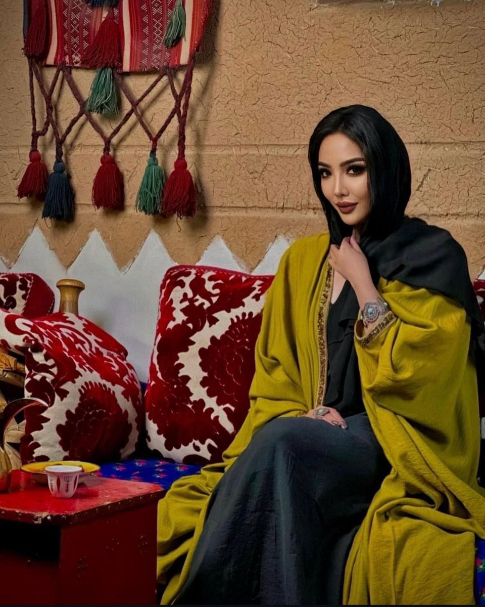 arabnews's tweet image. #PHOTOS: Far from their families, expatriate women in #SaudiArabia are marking #EidAlFitr in ways that blend their own traditions with local customs #Ramadan2026 arab.news/n9xry