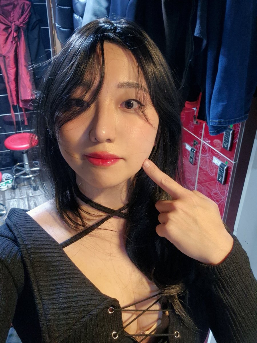KURII tweet media