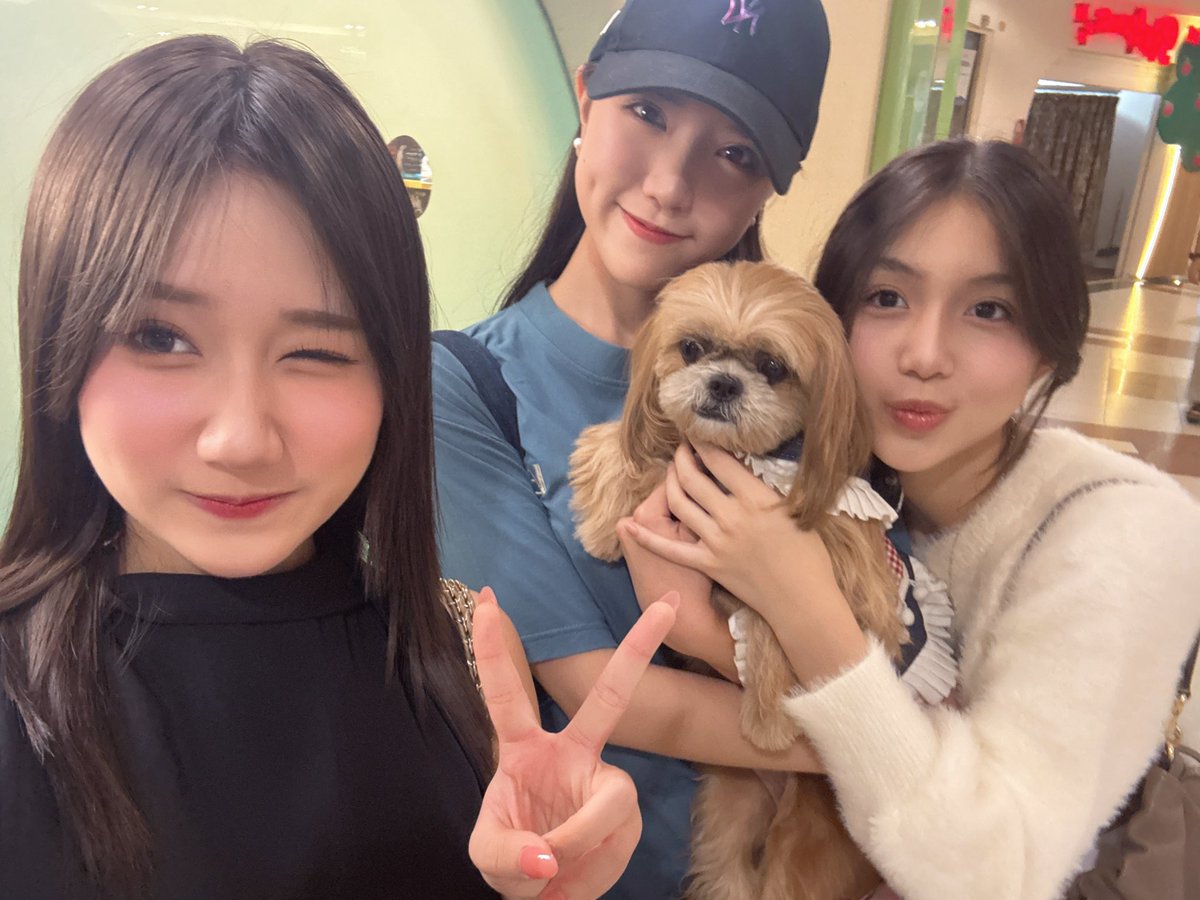 Cathleen Nixie tweet media