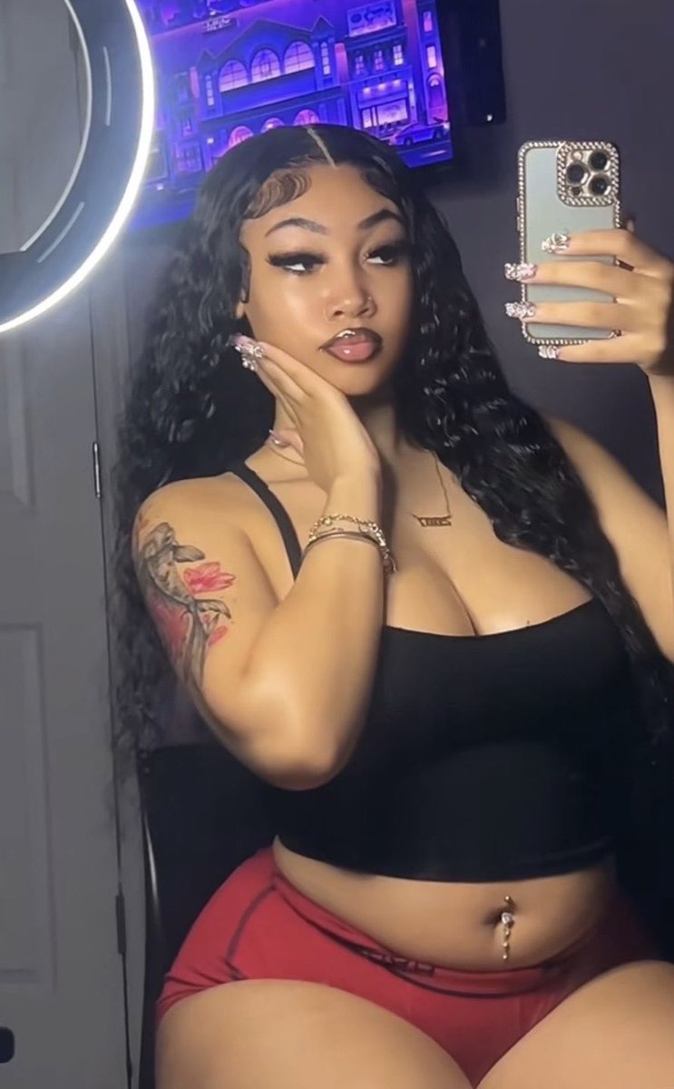 shes.tootiee💗🍓 tweet media