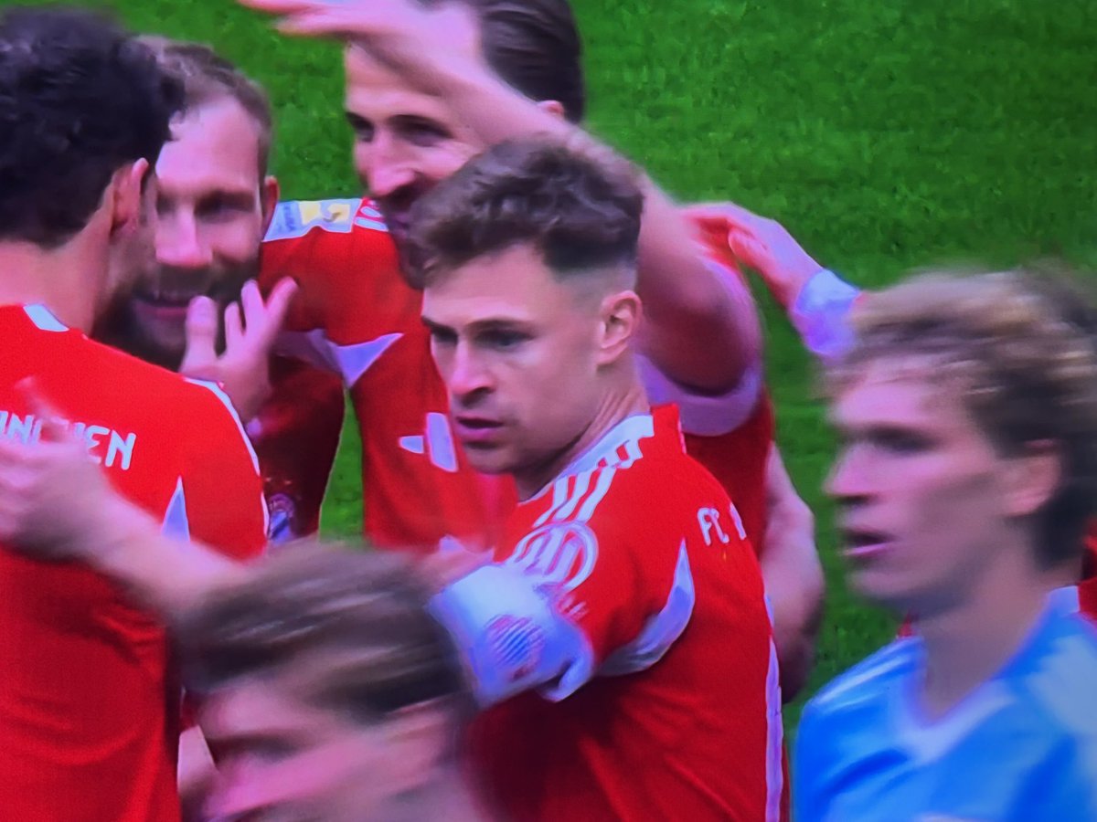 𝘽𝙚𝙣𝙟𝙞𝙁𝘾𝘽 ¹⁷ tweet media