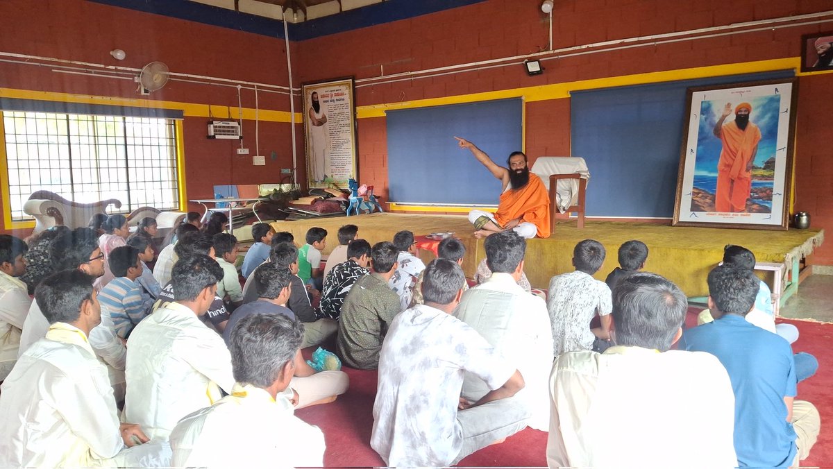 rakum's tweet photo. They made me feel like I am in an free poor old age home,after I gave them all my centres,trained them,fed them,made them popular.Expectations was wrong.I took a coconut and smashed it in the  ganesha temple,thus breaking my hidden ego.Returned back. https://t.co/0NuenvjmoC
