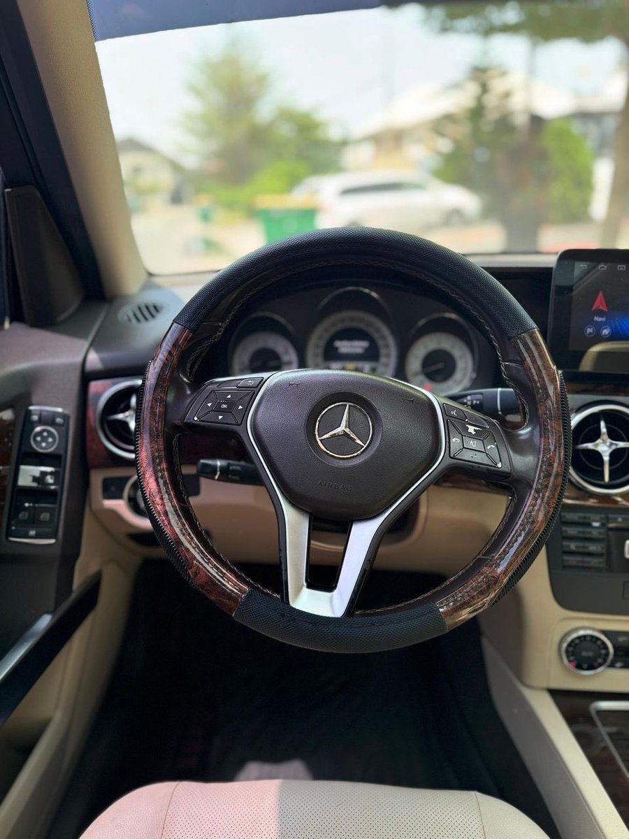 EassyAutos's tweet photo. 🚨 DISTRESS SALE 🚨
Clean Mercedes-Benz GLE 350 2014 (Registered) available for immediate sale
First come, first serve. Serious buyers only.
Price: 13m
Settlement: 250k
@XcessCars
Call / WhatsApp: +2348156661021
📍 Location available on request
#fyp
#DistressSale #GLE350 https://t.co/OLSBMLGzrZ