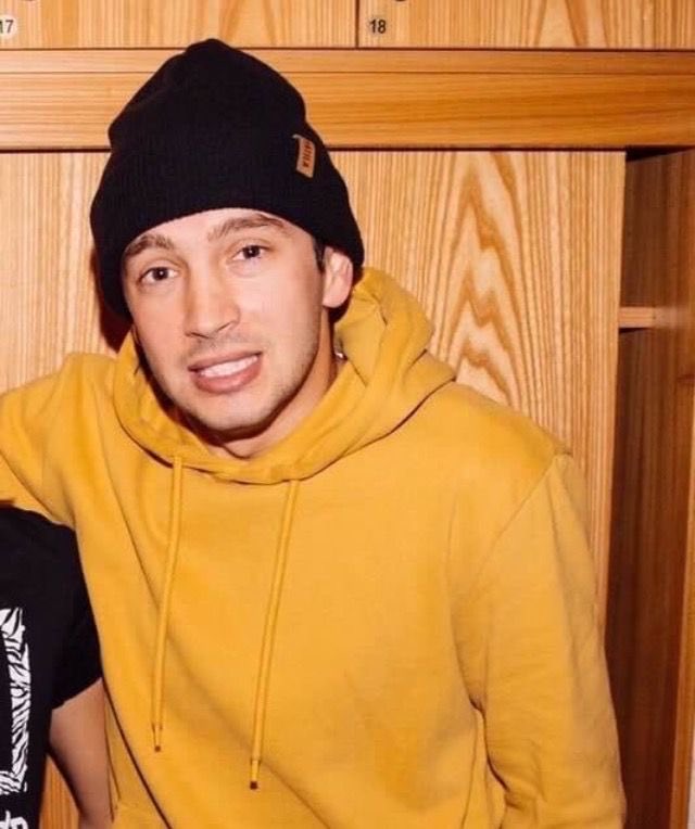 autumn ψ tweet media